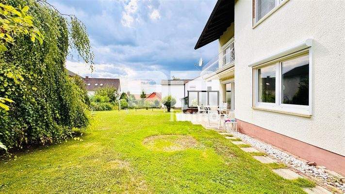 Großer Gartenbereich 2