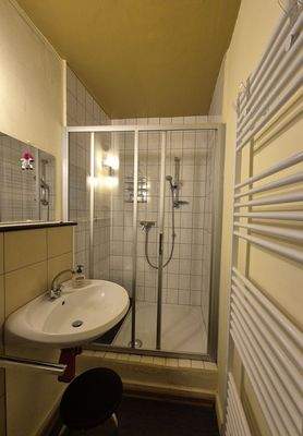 Duschbad Wohnung Nr. 2
