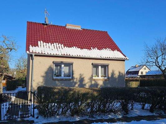 Ansicht von der Anliegerstraße.jpg