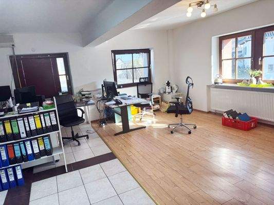 Büro.jpg