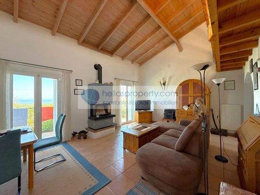 fca8c9179e244ba0b4be9bdeaa188031-original