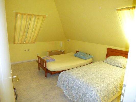 OG Zimmer 1 evtl. Küche