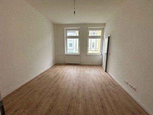 Zimmer Hofseite 2.jpg