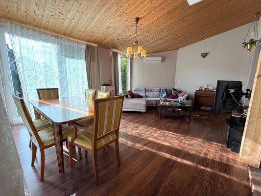 Wohn- und Essbereich