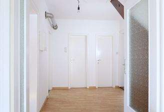 Zweifamilienhaus mit viel Platz