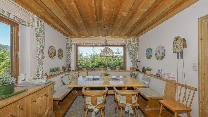 KITZIMMO-Baugrundstück mit Altbestand in Toplage auf der Bichlalm - Immobilien Kitzbühel.