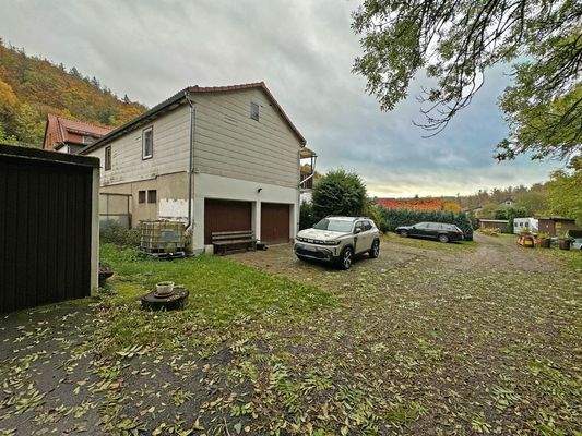 Parkplatz Rückseite