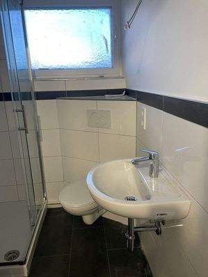 Tageslichtbad mit Dusche