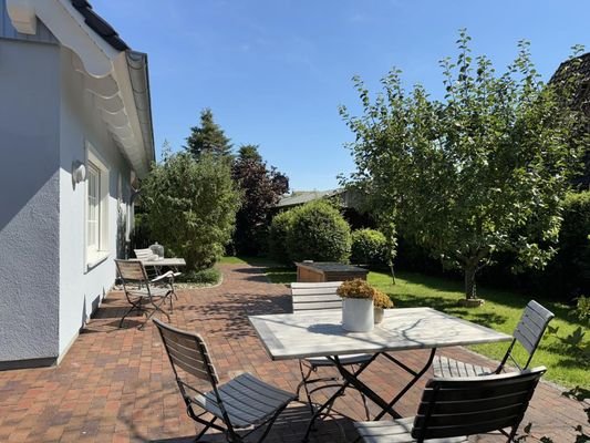 Terrasse und Garten