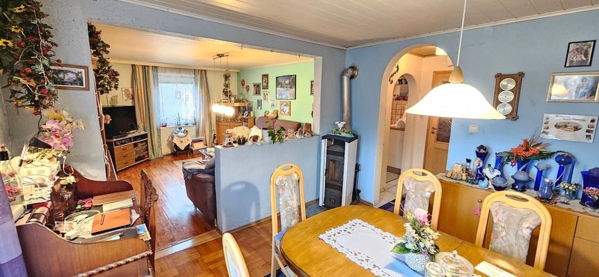 Wohnzimmer/Esszimmer