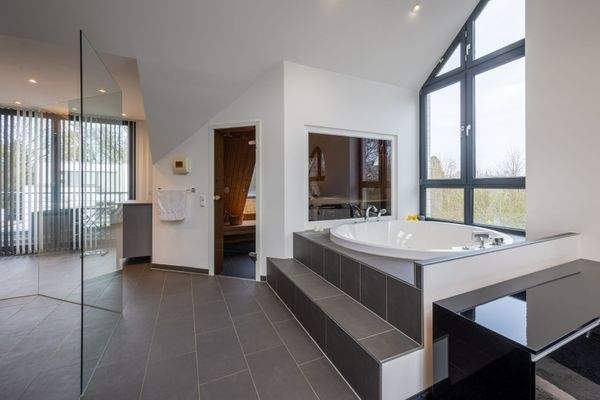 Master Bedroom & Wellnessarea