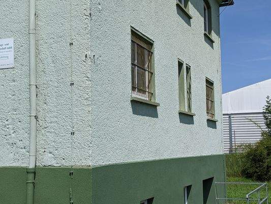 Halle Ansicht seitlich rechts.jpg