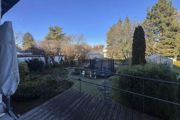 Hochterrasse & Garten