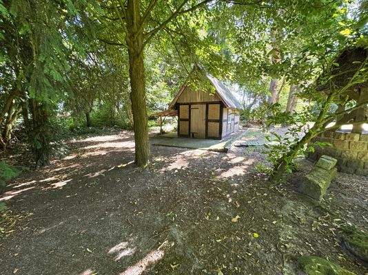 Abstellgebäude mit Sauna