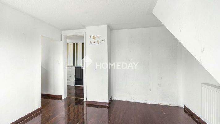 1. OG Kinderzimmer 1 2