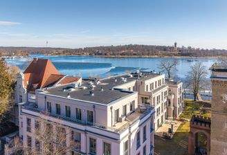 Weitblick auf den Tiefen See