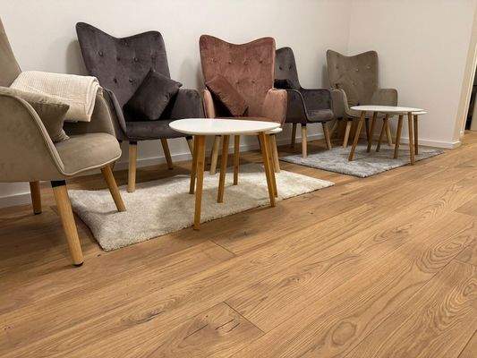 Lounge, Fernsehzimmer