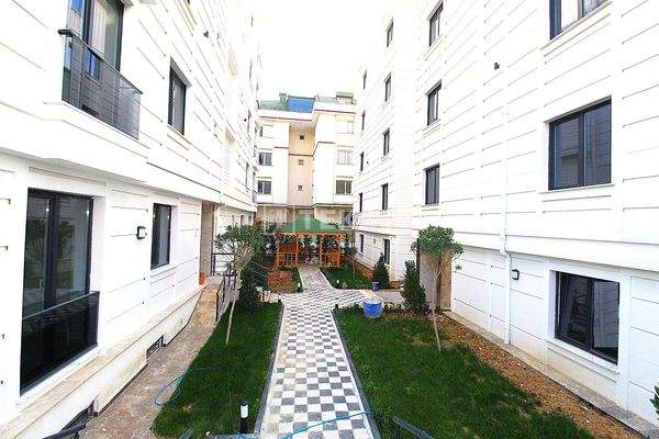 Spacious 3-Bedroom Apartment with Balcony in Istanbul