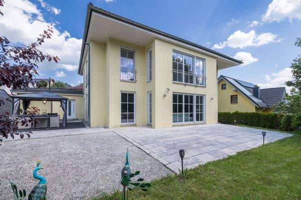 enansicht_Terasse_Einfamilienhaus