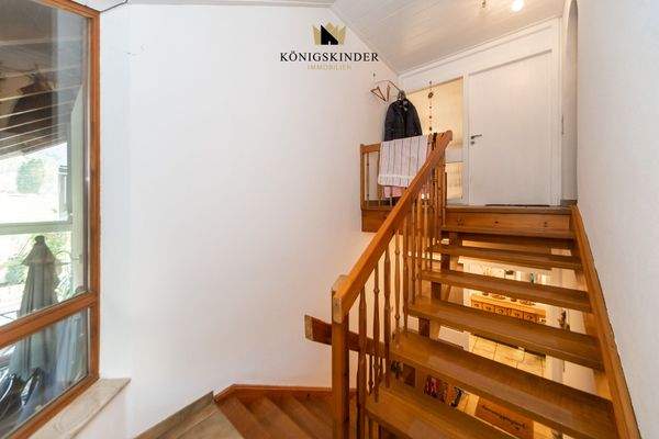 Aufgang zur DG Wohnung