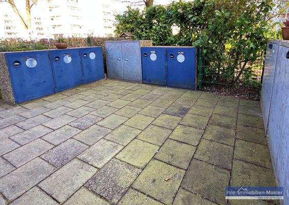 Mülltonnenstellplatz
