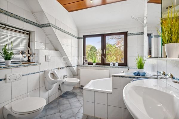 Badezimmer DG