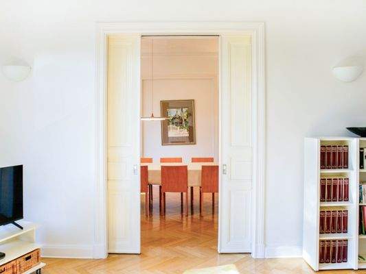 Doppelschiebetür im Wohnzimmer
