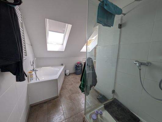 Bad en Suite Maisonette Wohnung