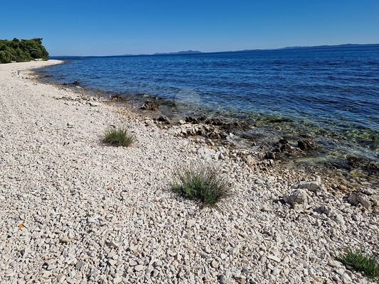 Baugrundstück an bezaubernder Lage auf der Insel Vir