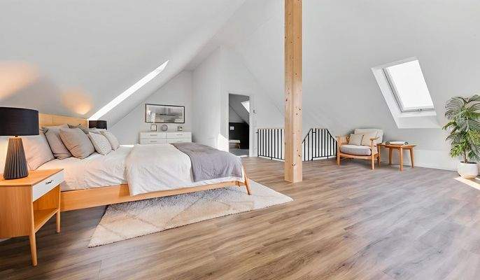 Dachstudio (KI Einrichtungsbeispiel)