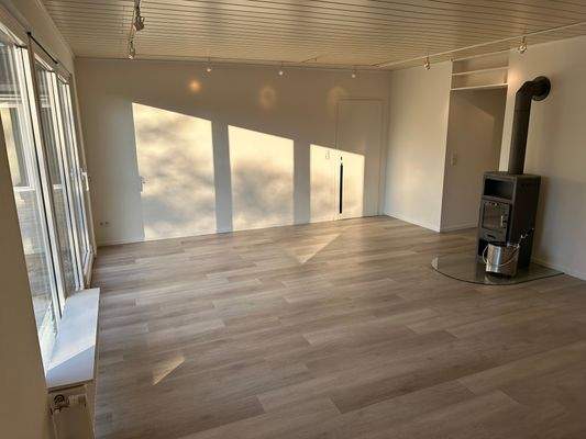 Wohnzimmer Einliegerwhg (2), Durchbruch bei Tür