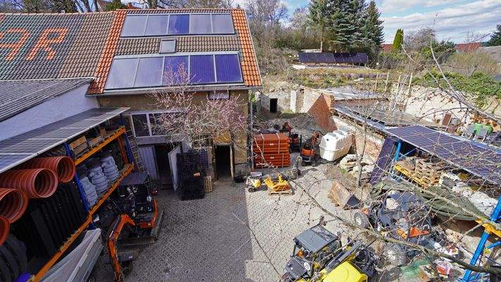 Blick in den Innenhof, hier könnten auch Mieterstellplätze entstehen