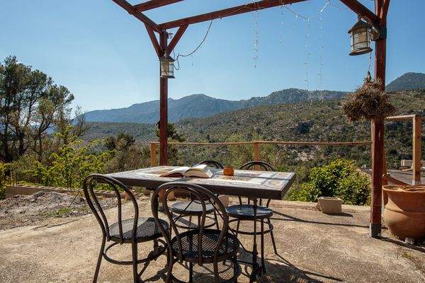 Idyllisches Anwesen in Orient im Naturparadies des Tramontana Gebirges