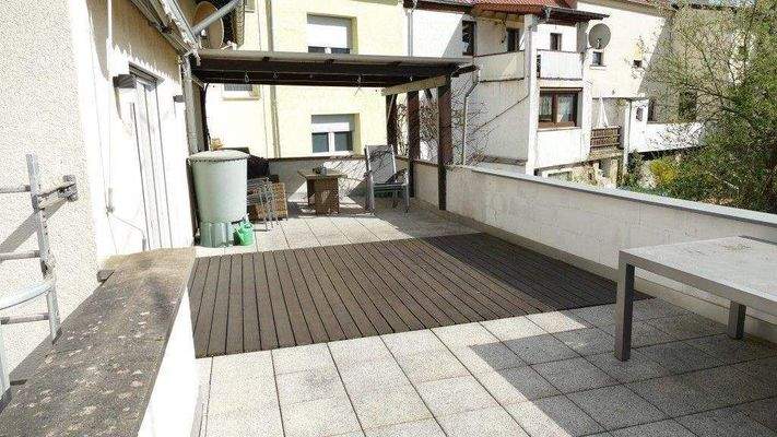 großzügige Terrasse