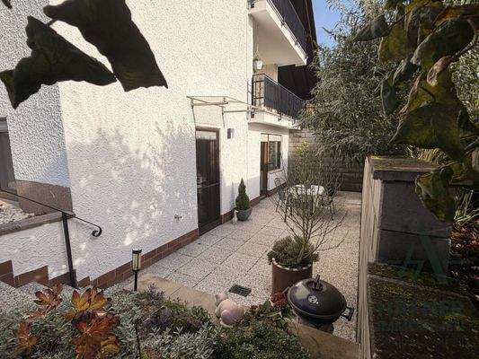 Zugang und Terrasse Einliegerwohnung