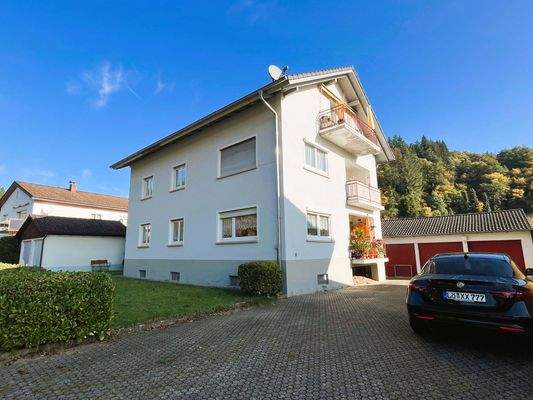 Aussen Ansicht Straße.jpg