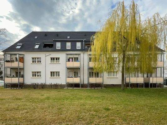 Rückseite mit Balkonen