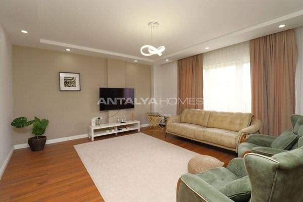 Furnished Flat with Indoor Parking in Antalya Muratpaşa