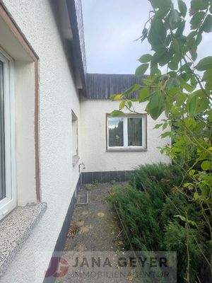 Objektansicht, Vorderansicht, Kinder- und Esszimmer