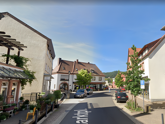 Ortskern Hauenstein ca. 3 Minuten 