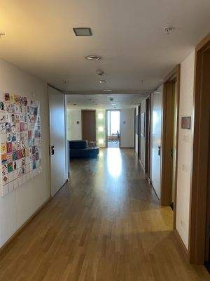 Flur 12. OG