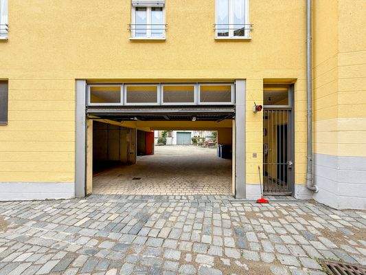 Einfahrt zum Stellplatz