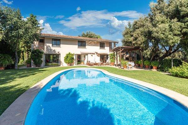 Tolle Finca mit Pool, Garten und Ferienvermietlizenz in Pollensa