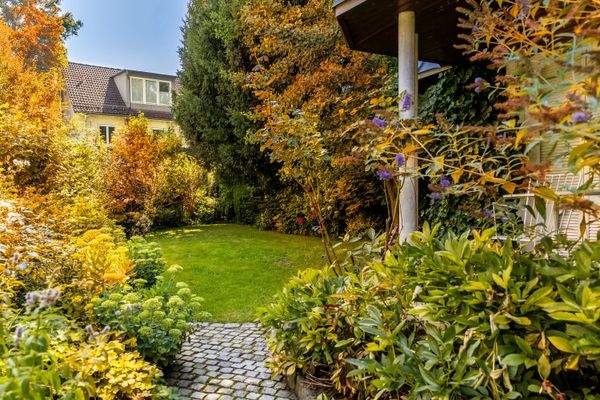 Großzügiger Süd-/West-Garten