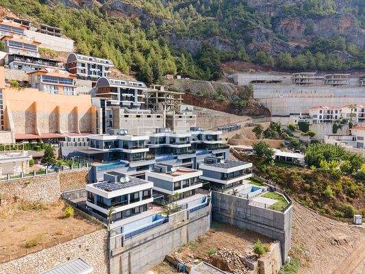 Detached Villas with Sea and Castle Views in Bektaş Alanya