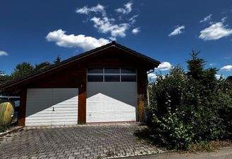 Garagenhalle-Einfahrt
