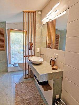 Bad mit Sauna und Dusche