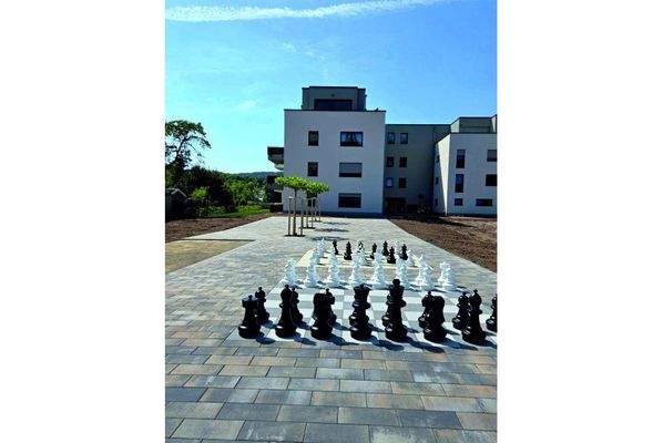 Ansicht teilw. angelegten Außenanlagen (o.Gew.)