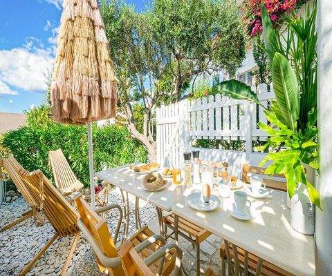 Kreta, Almyrida: Schlüsselfertiges Apartmenthotel mit Meerblick zu verkaufen