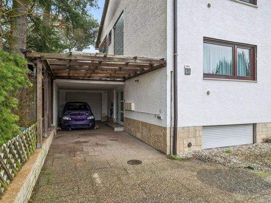Carport und Garage